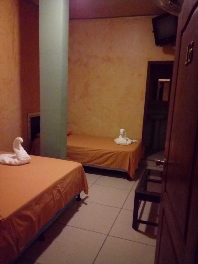 Hotel Escalon Santa Rosa de Copán Exteriör bild